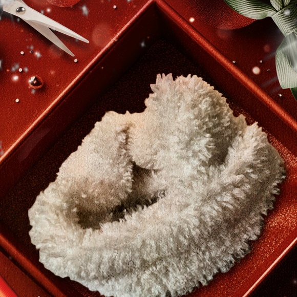 Off-White Soft Sherpa Fleece Infinity Loop Scarf Plush Neck Warmer One Size - Picture 6 of 10